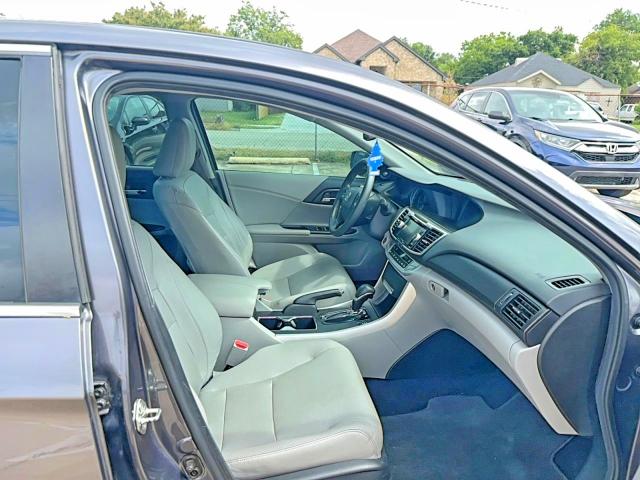 61169046 :رقم المزاد ، 1HGCR2F8XFA154800 vin ، 2015 Honda Accord Ex/ مزاد بيع