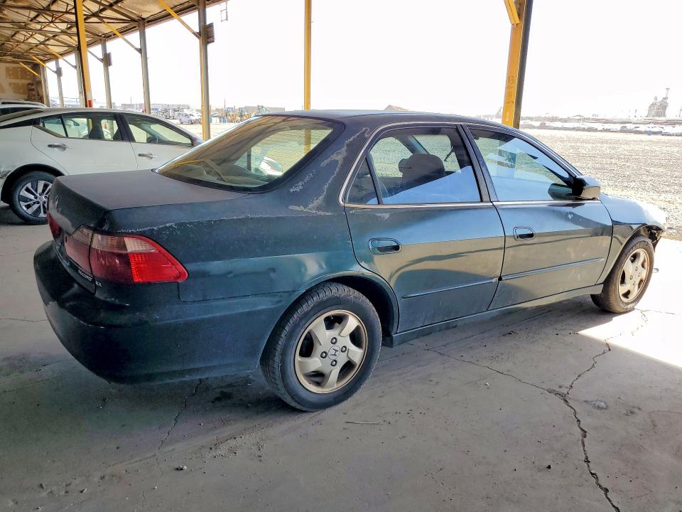 Продажа на аукционе авто 1999 Honda Accord, vin: 1HGCG5657XA044981, номер лота: 60401146