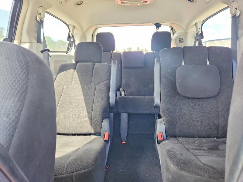 61705576 :رقم المزاد ، 2C4RC1BG0CR145077 vin ، 2012 Chrysler Town & Country مزاد بيع