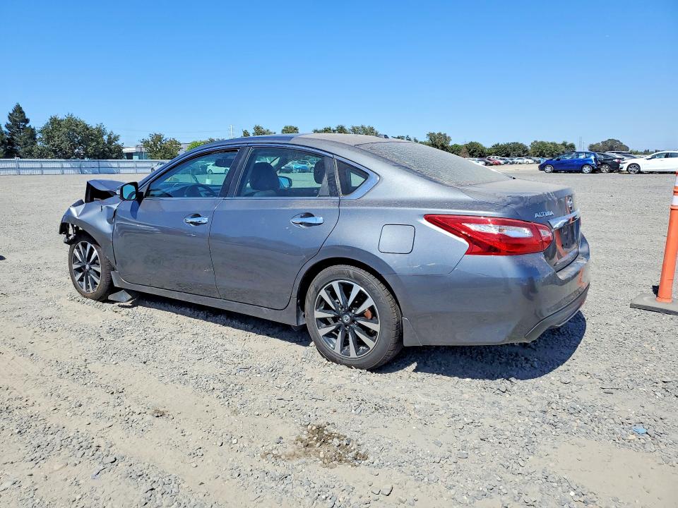 2017 Nissan Altima მანქანა იყიდება აუქციონზე, vin: 1N4AL3APXHC498958, აუქციონის ნომერი: 60498646