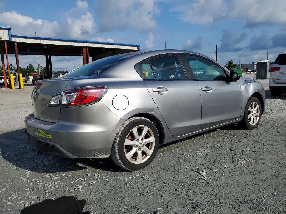 62913536 :رقم المزاد ، JM1BL1VG9B1392551 vin ، 2011 Mazda 3 مزاد بيع