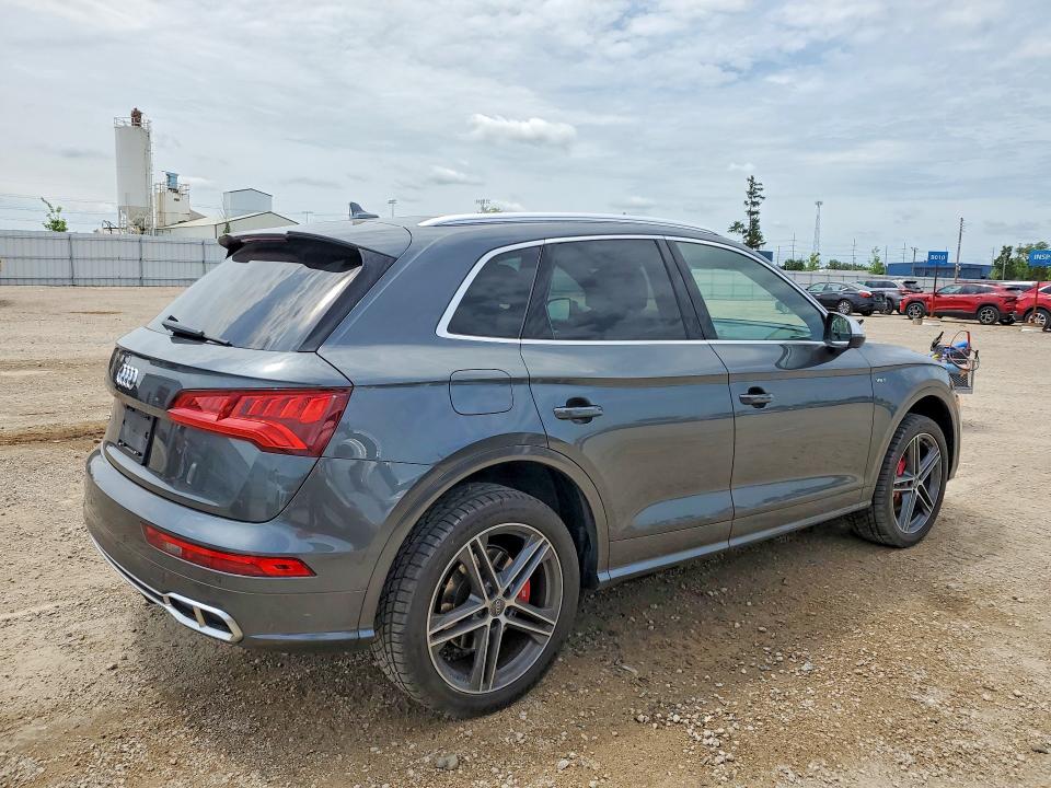 59956386 :رقم المزاد ، WA1C4AFY7J2052147 vin ، 2018 Audi Sq5 مزاد بيع