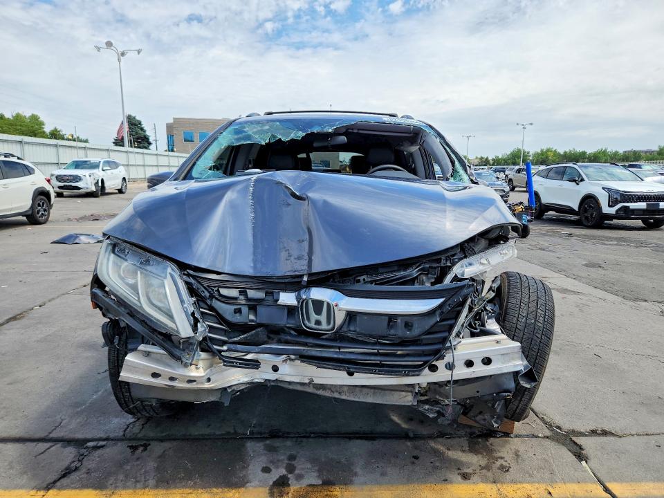 62454356 :رقم المزاد ، 5FNRL6H53KB119120 vin ، 2019 Honda Odyssey مزاد بيع
