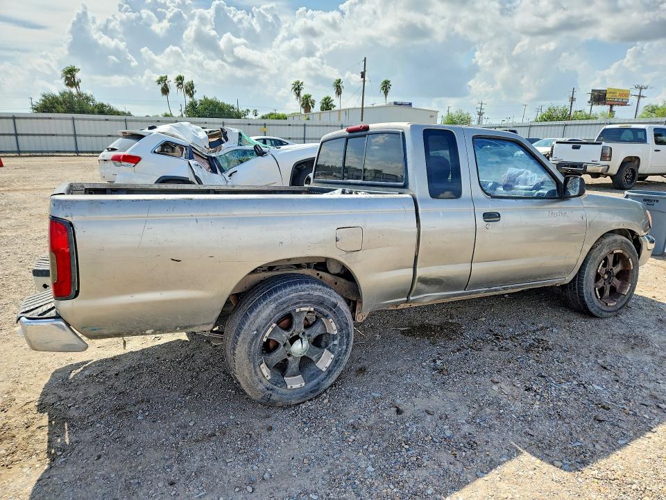 59628056 :رقم المزاد ، 1N6DD26S2YC358203 vin ، 2000 Nissan Frontier مزاد بيع