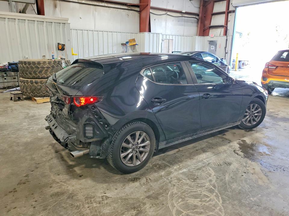 59604046 :رقم المزاد ، JM1BPAJL5M1314780 vin ، 2021 Mazda 3 مزاد بيع