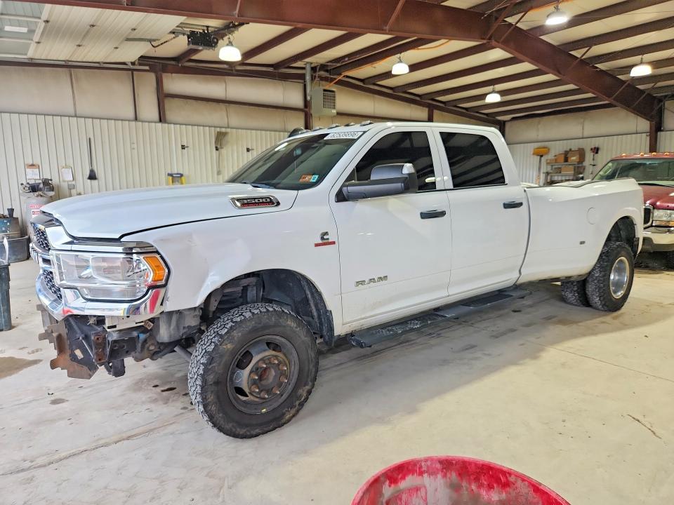 62539896 :رقم المزاد ، 3C63RRGL8NG151833 vin ، 2022 Ram 3500 مزاد بيع