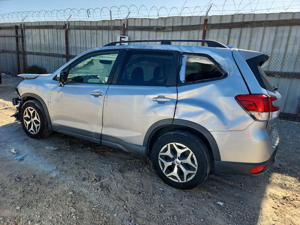 Продаж на аукціоні авто 2020 Subaru Forester, vin: JF2SKAJC3LH412051, номер лоту: 61222206