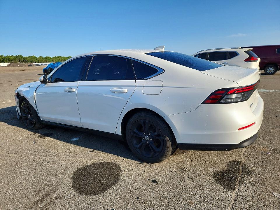 62628546 :رقم المزاد ، 1HGCY1F35PA052176 vin ، 2023 Honda Accord مزاد بيع