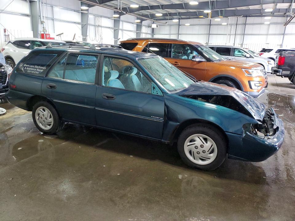 61743956 :رقم المزاد ، 3FAFP15P2WR226962 vin ، 1998 Ford Escort مزاد بيع