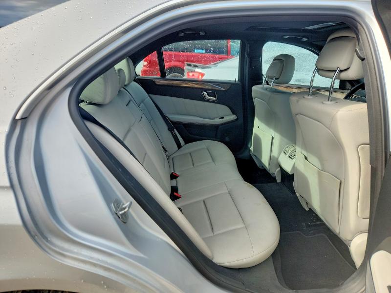 2010 Mercedes-benz E მანქანა იყიდება აუქციონზე, vin: WDDHF5GB2AA135729, აუქციონის ნომერი: 60690216