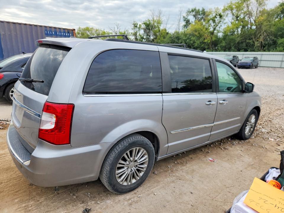 62473726 :رقم المزاد ، 2C4RC1CGXGR304319 vin ، 2016 Chrysler Town & Country مزاد بيع