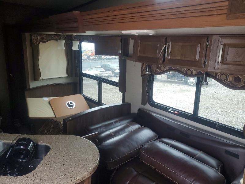 62563076 :رقم المزاد ، 4YDF33026G2504262 vin ، 2016 Keystone Cougar مزاد بيع