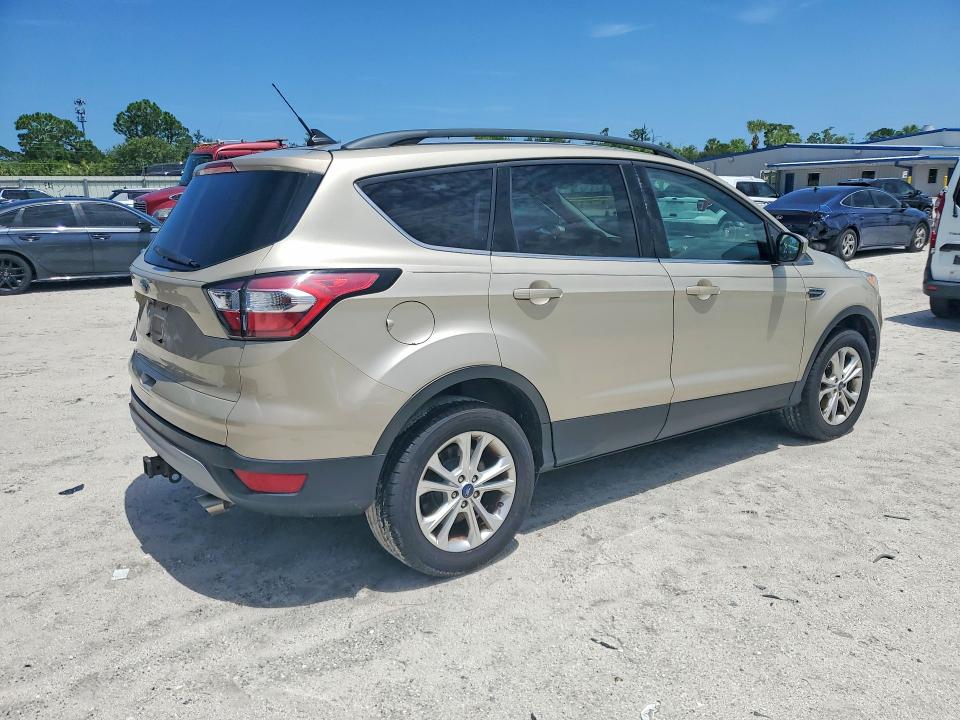 Продажа на аукционе авто 2018 Ford Escape, vin: 1FMCU0GD0JUC67431, номер лота: 62115976