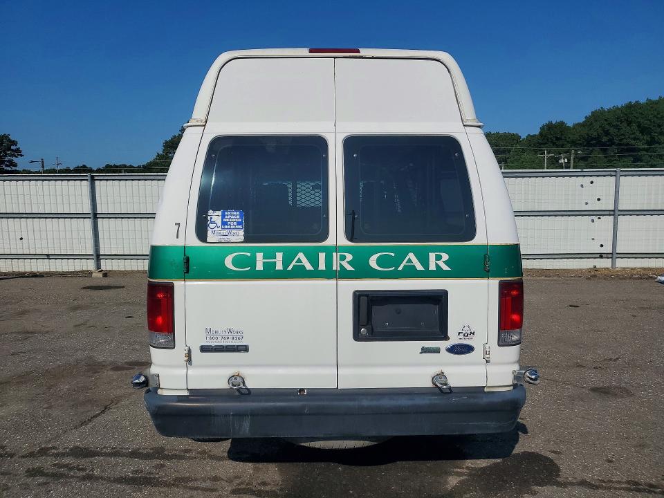 61369506 :رقم المزاد ، 1FTNE24W89DA84589 vin ، 2009 Ford Econoline مزاد بيع