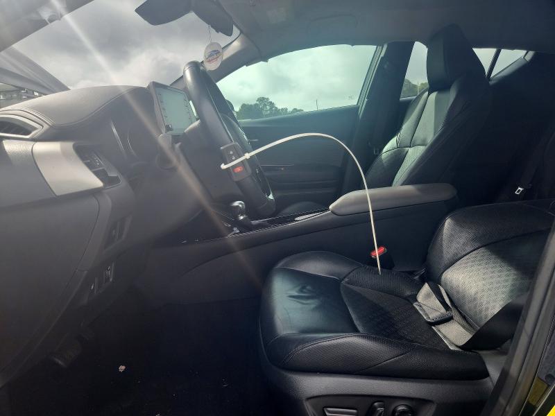 61555316 :رقم المزاد ، NMTKHMBX8LR114461 vin ، 2020 Toyota C-hr مزاد بيع