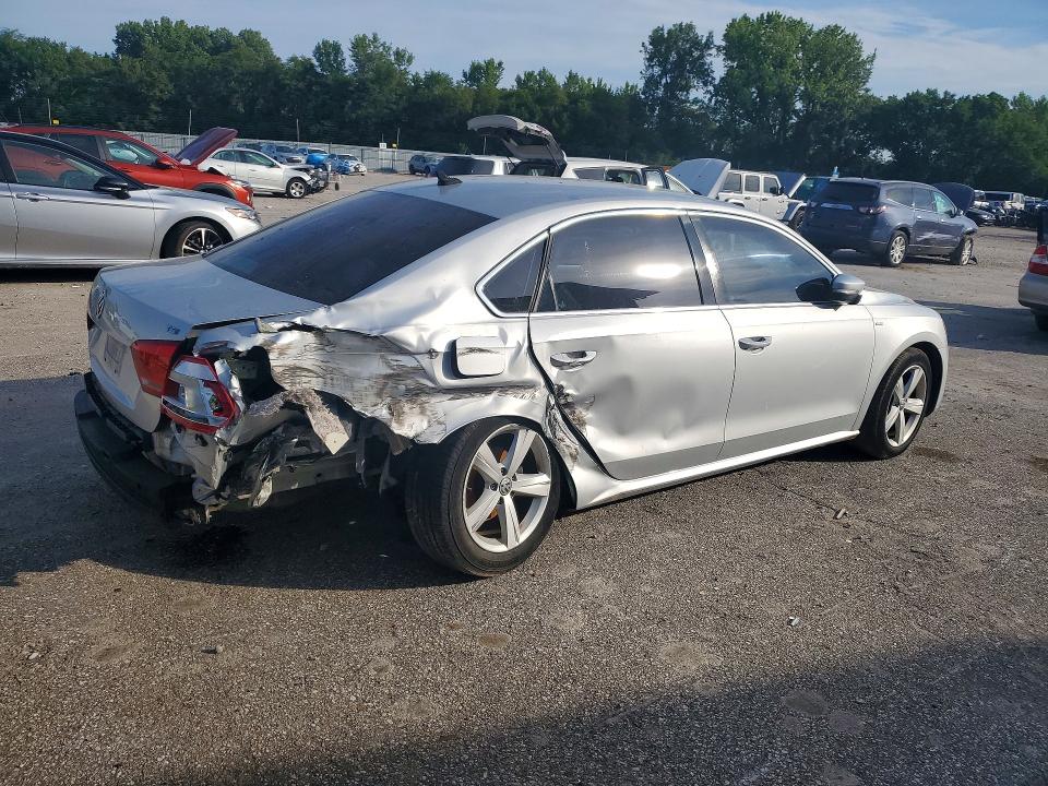 2014 Volkswagen Passat მანქანა იყიდება აუქციონზე, vin: 1VWAS7A34EC031173, აუქციონის ნომერი: 59888686