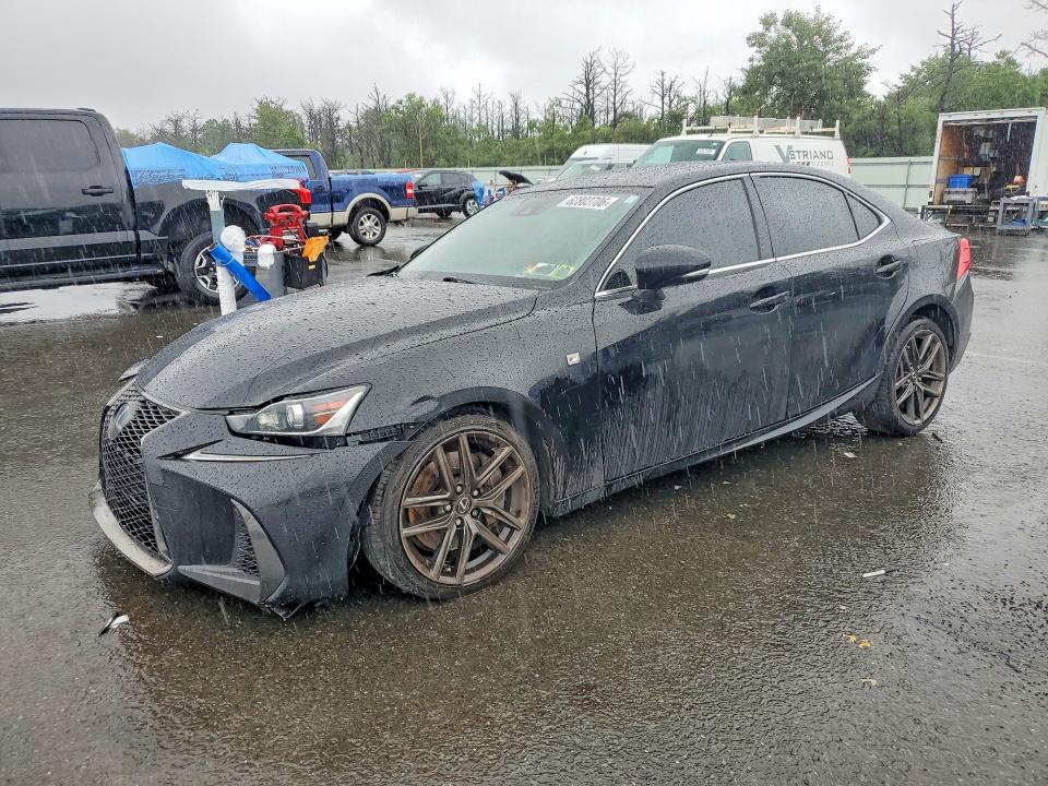 62803706 :رقم المزاد ، JTHBA1D23J5083854 vin ، 2018 Lexus Is مزاد بيع