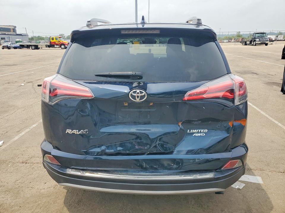 Auction sale of the 2018 Toyota Rav4, vin: JTMDFREVXJD246234, lot number: 61739596