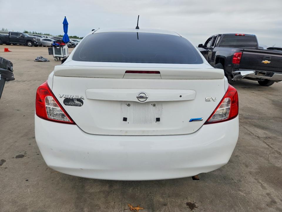 2014 Nissan Versa მანქანა იყიდება აუქციონზე, vin: 3N1CN7AP9EL833747, აუქციონის ნომერი: 61203136