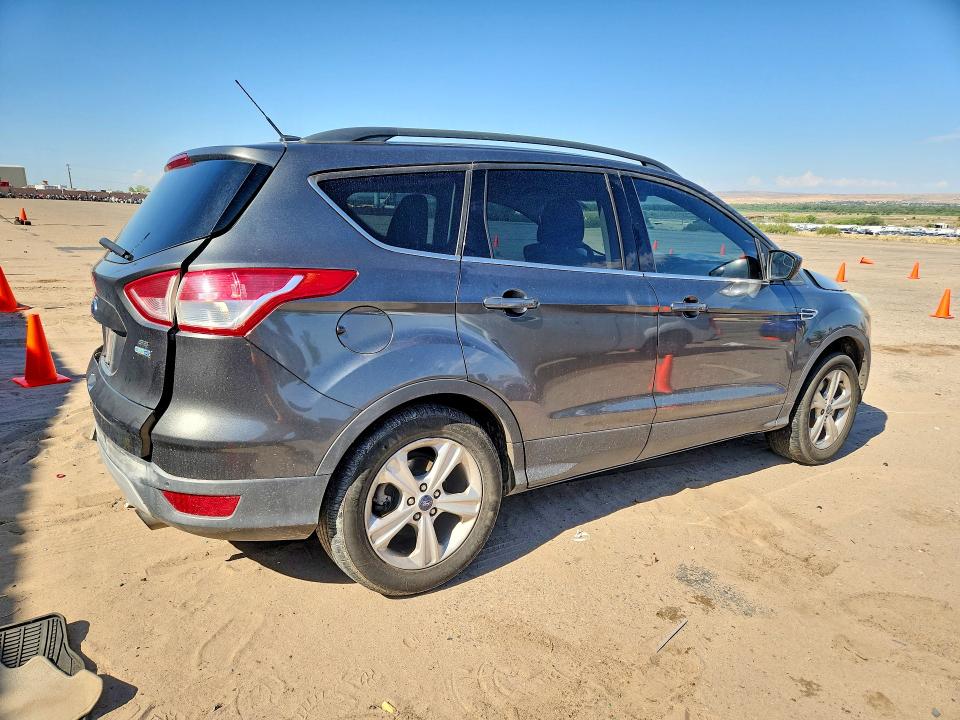 60602466 :رقم المزاد ، 1FMCU9G96GUB98611 vin ، 2016 Ford Escape مزاد بيع