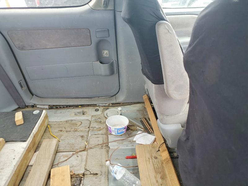Продажа на аукционе авто 2002 Toyota Sienna, vin: 4T3ZF19C42U481362, номер лота: 60404906