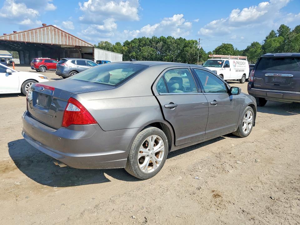 62592886 :رقم المزاد ، 3FAHP0HA6CR226534 vin ، 2012 Ford Fusion مزاد بيع