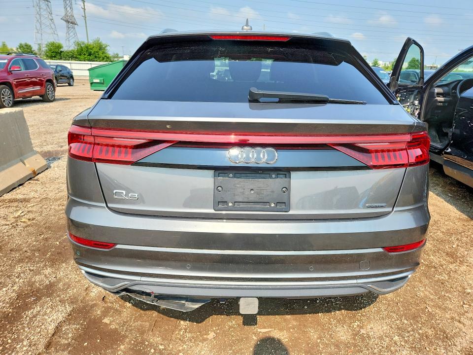 62924726 :رقم المزاد ، WA1CVAF15KD009366 vin ، 2019 Audi Q8 مزاد بيع