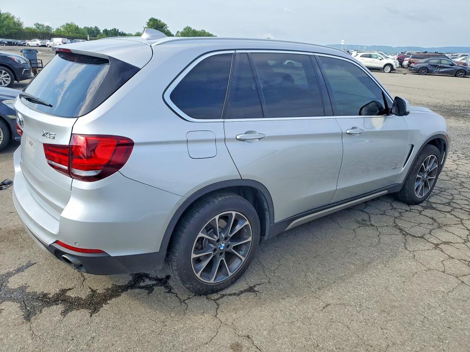 Продаж на аукціоні авто 2017 Bmw X5, vin: 5UXKR0C35H0V73863, номер лоту: 60214516