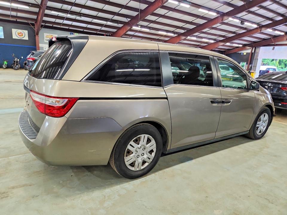 62132176 :رقم المزاد ، 5FNRL5H28CB072717 vin ، 2012 Honda Odyssey مزاد بيع