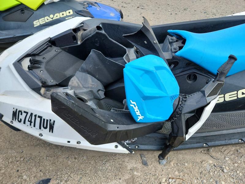 Продаж на аукціоні авто 2020 Sea-doo Spark 900 Ace, vin: YDV15927J920, номер лоту: 61928676