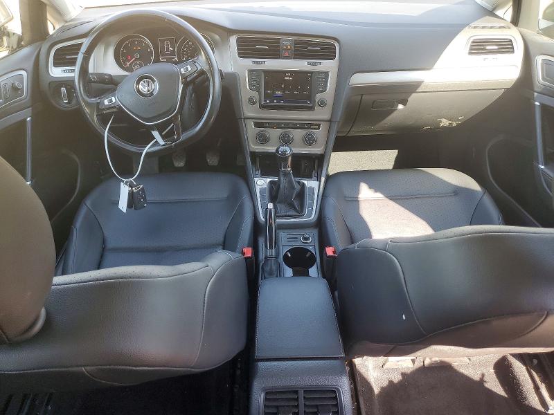 61558166 :رقم المزاد ، 3VW117AU5HM040110 vin ، 2017 Volkswagen Golf مزاد بيع