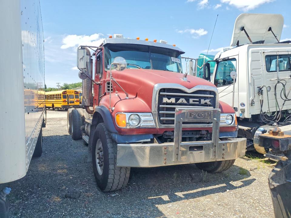 2005 Mack 700 მანქანა იყიდება აუქციონზე, vin: 1M2AG11C35M019149, აუქციონის ნომერი: 61033146