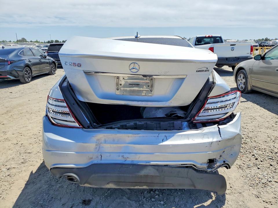 2014 Mercedes-benz C მანქანა იყიდება აუქციონზე, vin: WDDGF4HB3ER319654, აუქციონის ნომერი: 59731086