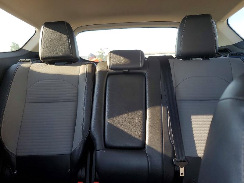 Продажа на аукционе авто 2017 Ford Escape, vin: 1FMCU0J99HUF05968, номер лота: 60746336