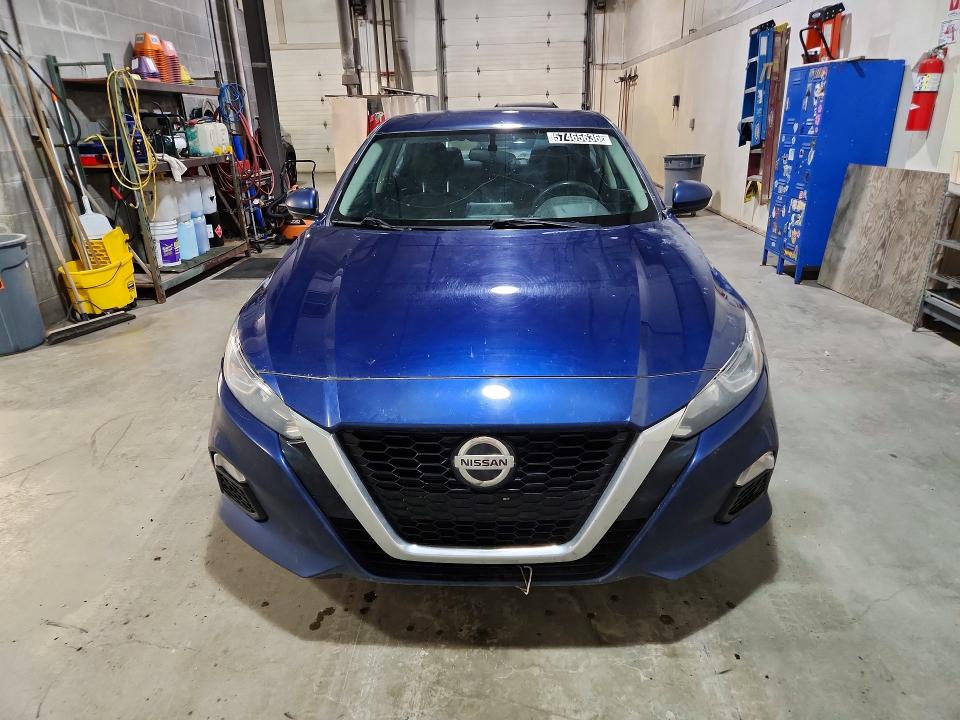 Продажа на аукционе авто 2019 Nissan Altima, vin: 1N4BL4BV3KC205979, номер лота: 57465636