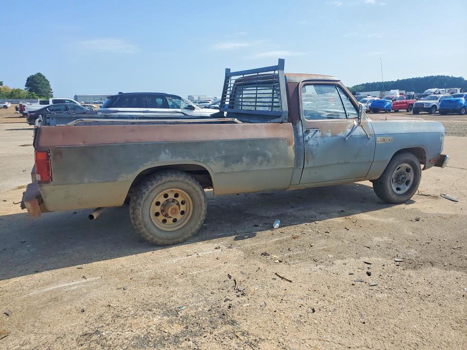 62885266 :رقم المزاد ، 1B7HD24T7FS715698 vin ، 1985 Dodge D-series مزاد بيع