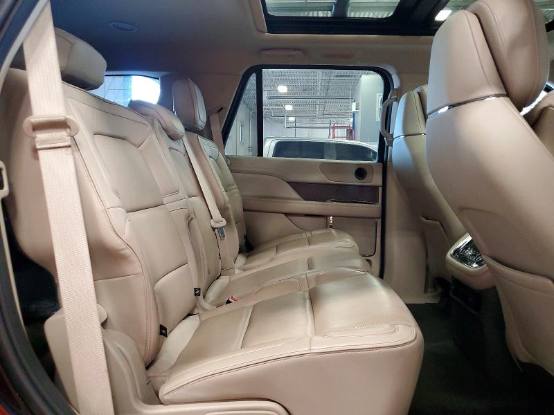 Продаж на аукціоні авто 2019 Lincoln Navigator, vin: 5LMJJ2LT3KEL08975, номер лоту: 62422226