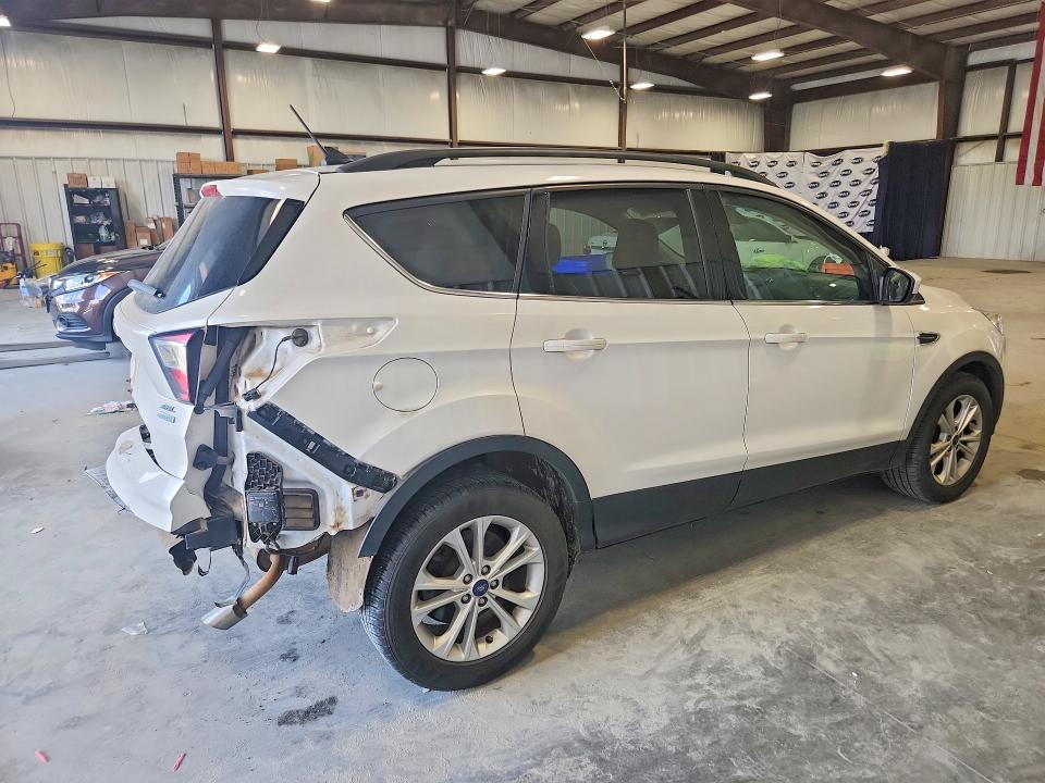 2018 Ford Escape მანქანა იყიდება აუქციონზე, vin: 1FMCU0HD8JUA48067, აუქციონის ნომერი: 61221306
