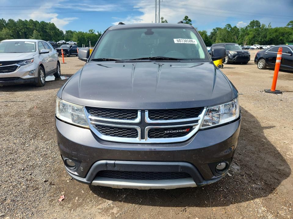60738586 :رقم المزاد ، 3C4PDCBG8JT525472 vin ، 2018 Dodge Journey مزاد بيع