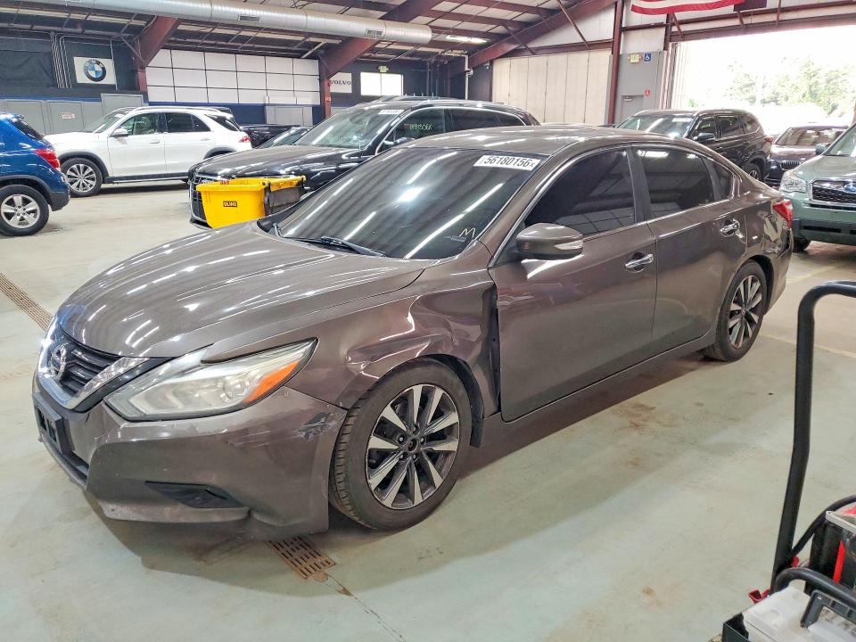 56180156 :رقم المزاد ، 1N4AL3APXHC268420 vin ، 2017 Nissan Altima مزاد بيع