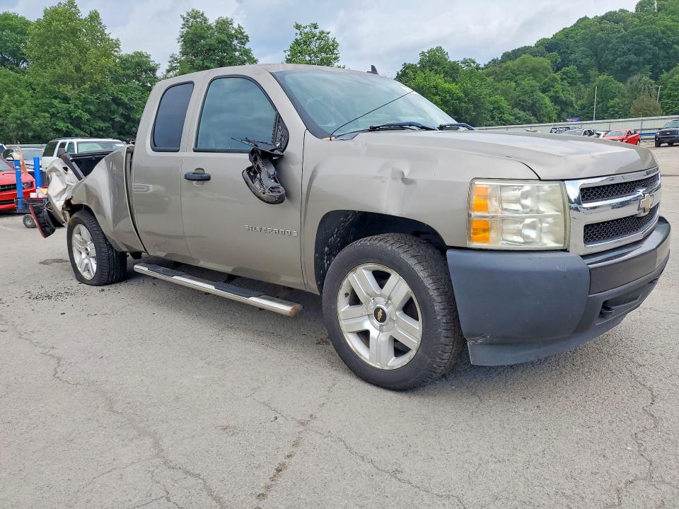 60561266 :رقم المزاد ، 1GCEC19J18Z254077 vin ، 2008 Chevrolet Silverado مزاد بيع