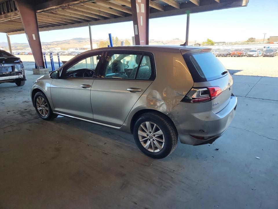 59628456 :رقم المزاد ، 3VW217AU4FM018603 vin ، 2015 Volkswagen Golf مزاد بيع
