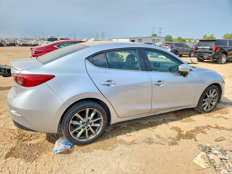 Aukcja sprzedaży 2018 Mazda 3, vin: 3MZBN1V36JM209810, numer aukcji: 62397306