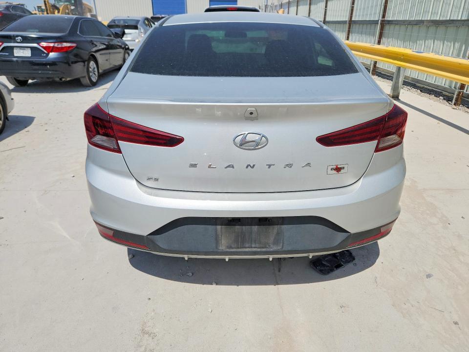 62663306 :رقم المزاد ، 5NPD74LF5KH440919 vin ، 2019 Hyundai Elantra مزاد بيع
