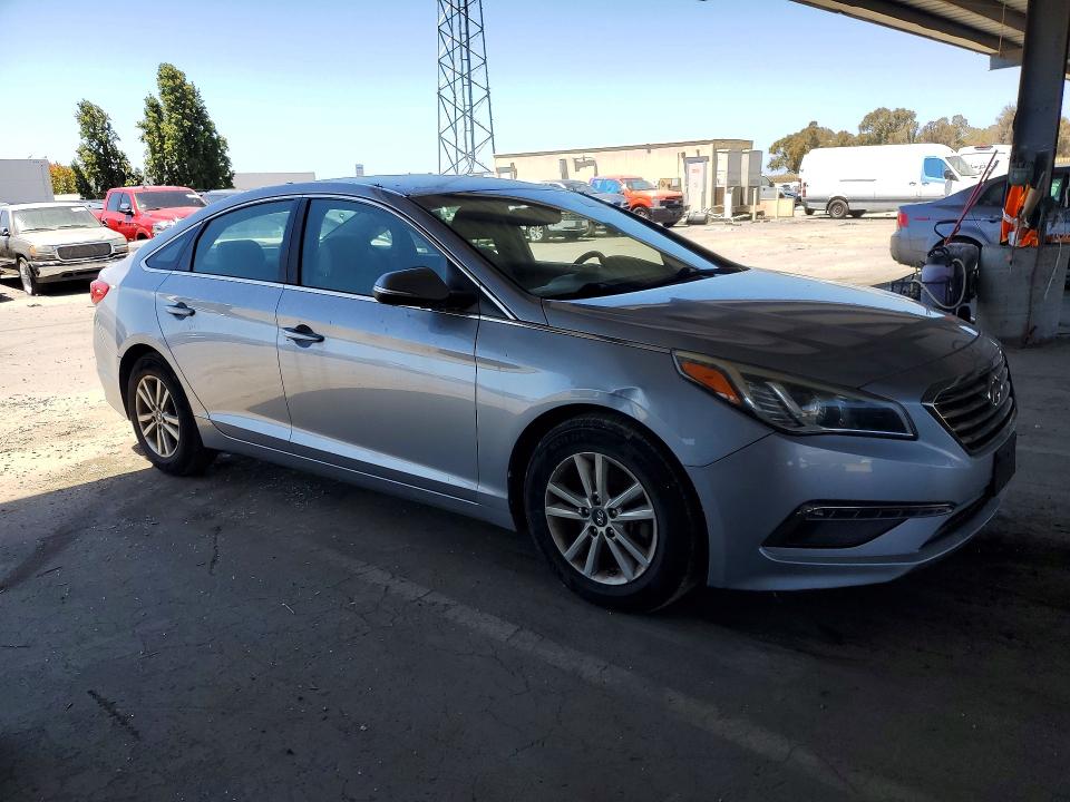 2015 Hyundai Sonata მანქანა იყიდება აუქციონზე, vin: 5NPE24AA3FH115654, აუქციონის ნომერი: 61583176