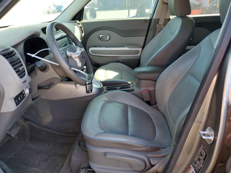 60870746 :رقم المزاد ، KNDJX3AE7J7032271 vin ، 2018 Kia Soul Ev مزاد بيع