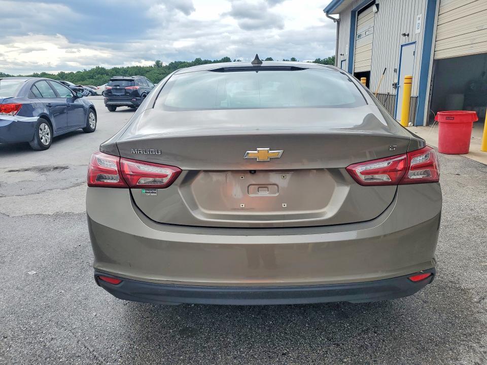 63042556 :رقم المزاد ، 1G1ZD5ST8LF062272 vin ، 2020 Chevrolet Malibu مزاد بيع