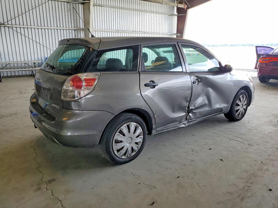 62247826 :رقم المزاد ، 2T1KR32E88C713853 vin ، 2008 Toyota Matrix مزاد بيع