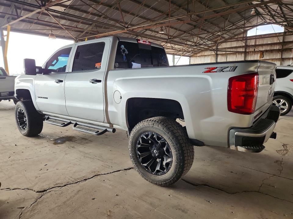 61871386 :رقم المزاد ، 3GCUKSEC8JG176074 vin ، 2018 Chevrolet Silverado مزاد بيع
