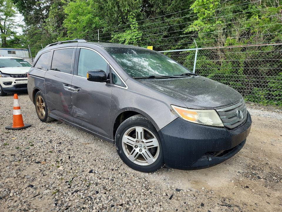 60091666 :رقم المزاد ، 5FNRL5H9XBB049161 vin ، 2011 Honda Odyssey مزاد بيع